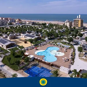 4* Üdülőpark Family Village